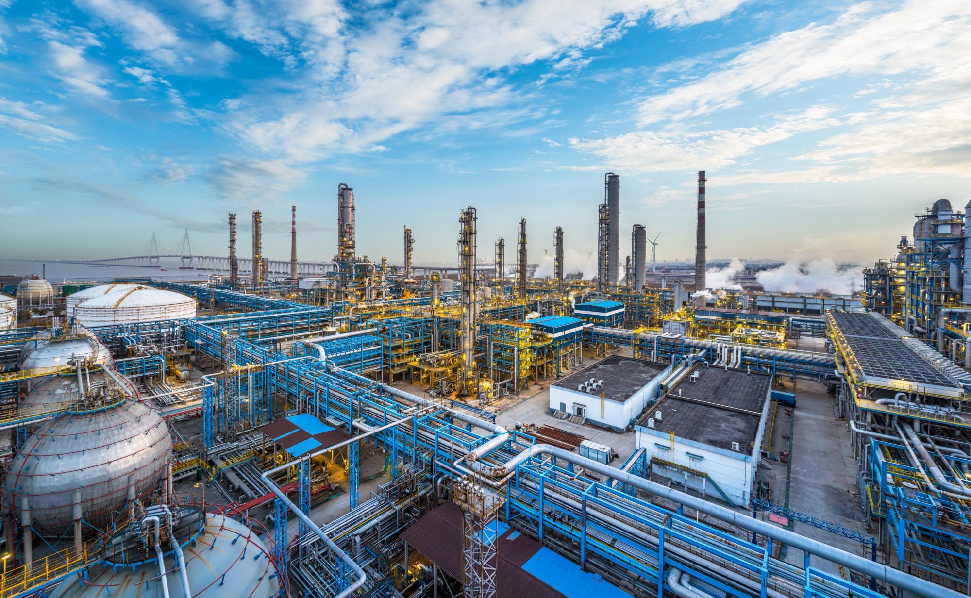 Refinery and chemical plant at dusk